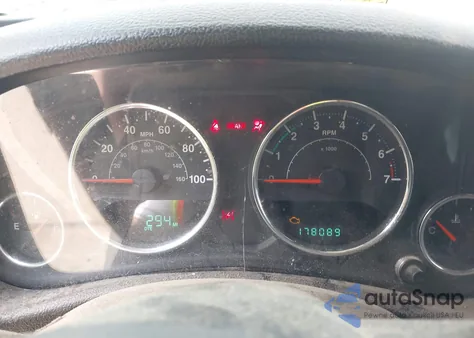 2014 Jeep Wrangler Unlimited Sport z USA, uszkodzony, nr VIN 1C4BJWDG1EL214307